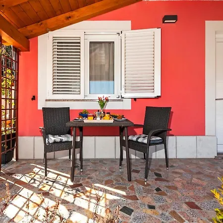 F&R Studio Rooms Appartamento *
